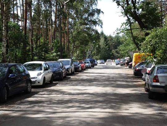 Jelcz-Laskowice. Tu nie wolno parkować! Odholują ci auto!