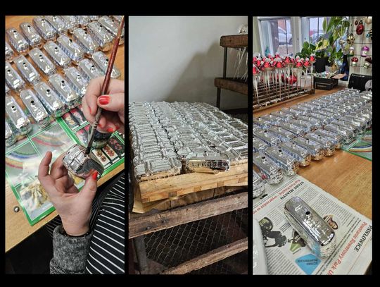 Jelcze na choinkę już się malują. Kolor na razie jest tajemnicą