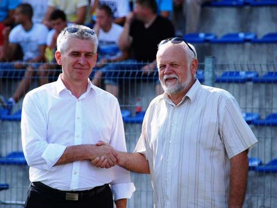 Jest walkower i nie ma licencji!