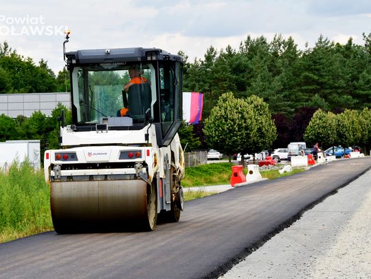 Już układana jest nowa nawierzchnia