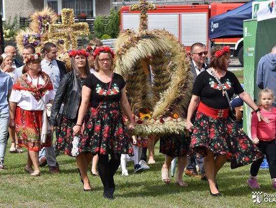 Kapryśna pogoda i piękna tradycja. Dożynki w Domaniowie
