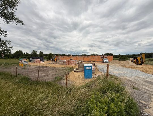 Kiedy trzecie Dino w Jelczu-Laskowicach będzie gotowe?