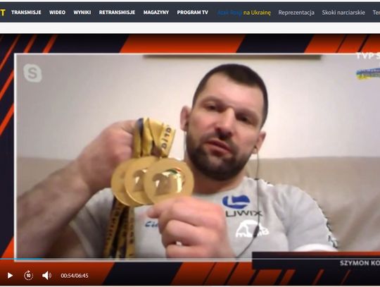 Kołecki oddał medale na aukcję na rzecz ofiar wojny