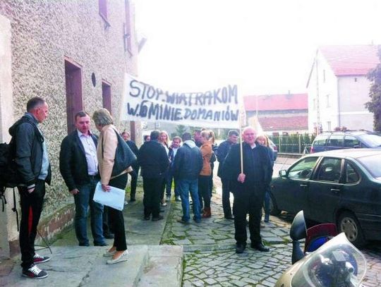 Kolejny protest przeciwników wiatraków
