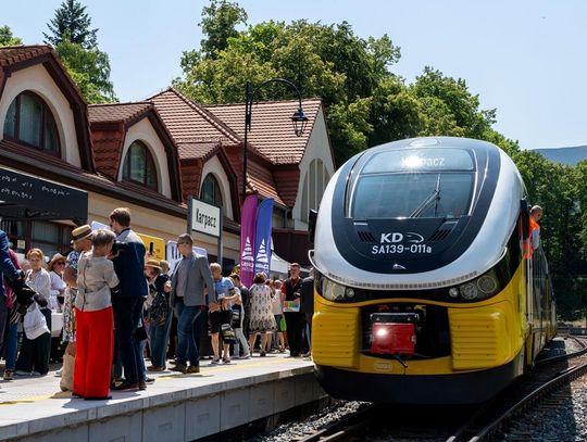 Kolejowa rewolucja na Dolnym Śląsku. Pociągi wracają do Karpacza!