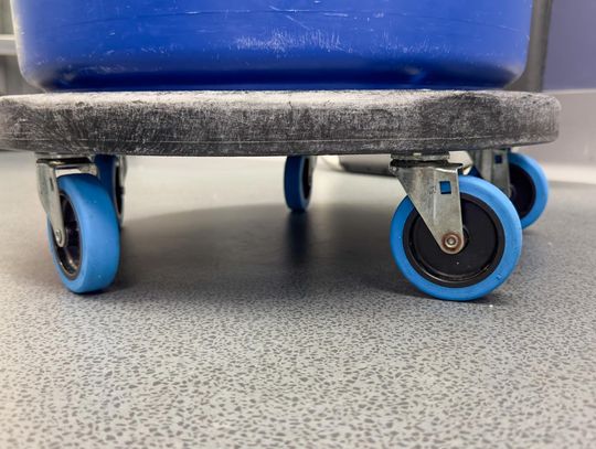 Kółka transportowe do wózka - jak wybrać?