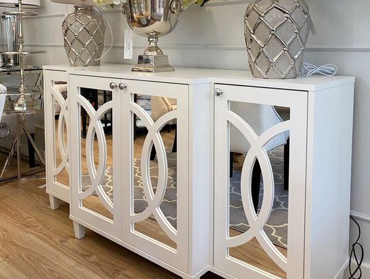 Komoda w salonie – Twój pierwszy krok do stylowego mieszkania