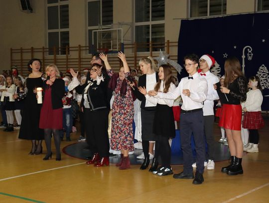 Koncert Bożonarodzeniowy w Szkole Podstawowej w Marcinkowicach.