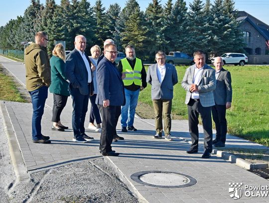 Koniec budowy chodnika przy Wójcickiej