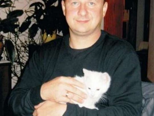 Kontynuuje przygodę z piłką