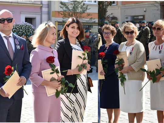 Kto dziś odznaczony? Dzień Kombatanta z wojną w tle