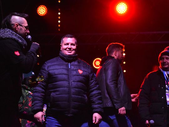 Ławeczka za 6,5 tys. zł, a wieża Eiffla za 6,5 tys. zł