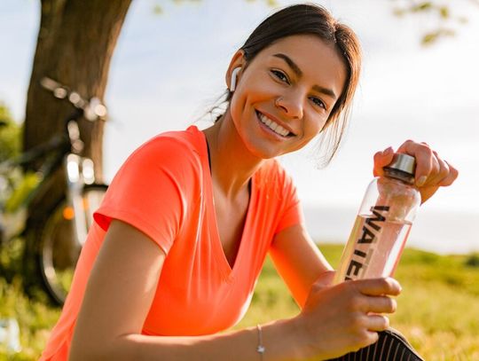 Letnia aktywność bez spadku formy – jak przygotować się na więcej ruchu?