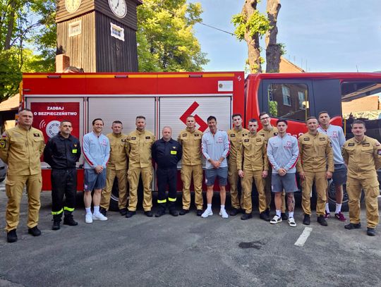 Lewandowski, Zieliński, Bednarek i Zalewski spotkali się ze strażakami