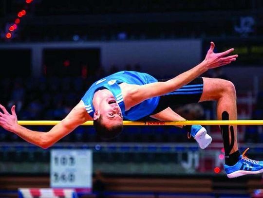 Maciek skoczył po złoto