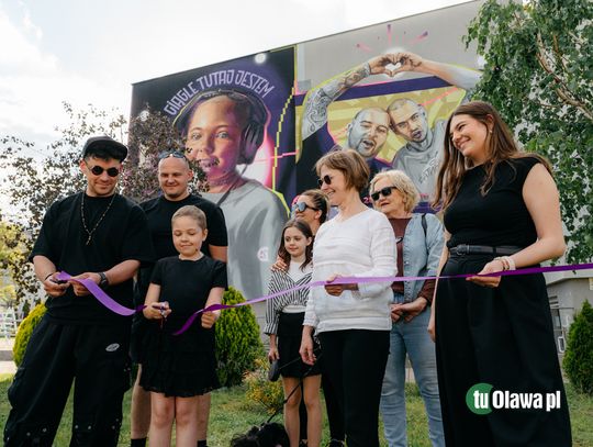 Maja Mecan odsłoniła jeden z najsłynniejszych obecnie murali w Polsce! Maja Mecan odsłoniła jeden z najsłynniejszych obecnie murali w Polsce!