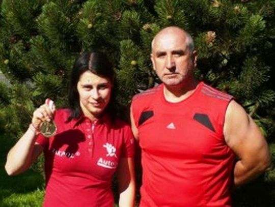 Marieta i Kasia ze złotem