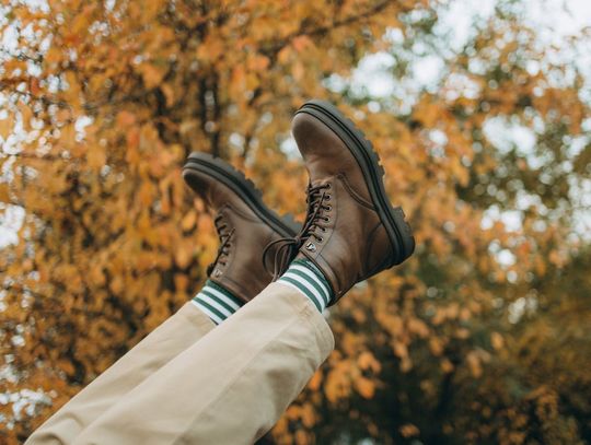 Męskie buty – między klasyką a nowoczesnym stylem miejskim Męskie buty – między klasyką a nowoczesnym stylem miejskim