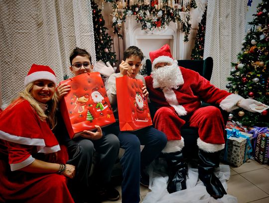 Mikołajki w stowarzyszeniu "Ja Jestem" Mikołajki w stowarzyszeniu "Ja Jestem"