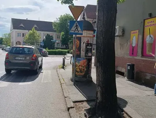 MINUS dla słupa w tym miejscu?
