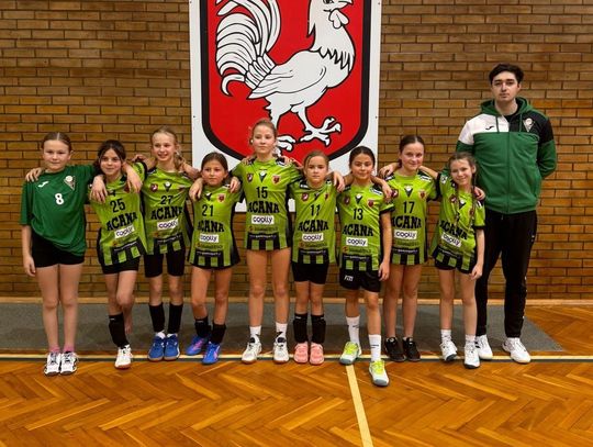 Młode piłkarki ręczne spisały się świetnie