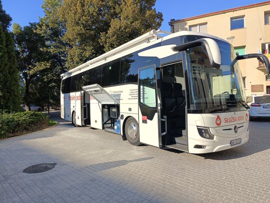 Mobilny punk pobrań czeka na krwiodawców