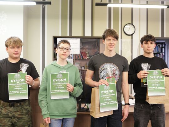 Najlepszy w scrabble? Maksym Zawiślak! Najlepszy w scrabble? Maksym Zawiślak!