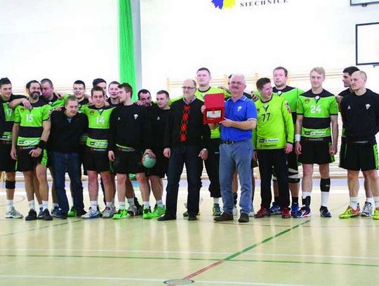 Najpierw formalności, później radość