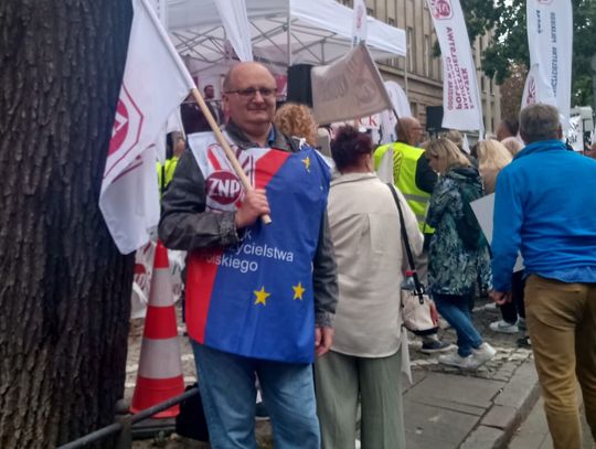 Nauczyciele protestowali w Warszawie. Był tam reprezentant Oławy