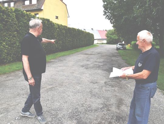 Nie mogą się doprosić o 30 metrów asfaltu. Przez BO też się nie udało, ale jest szansa