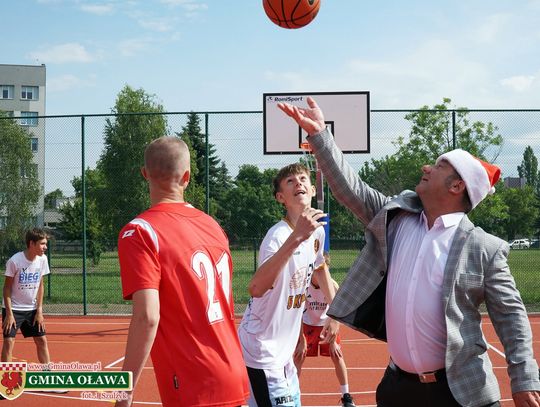 Nowe boisko przy szkole gminnej