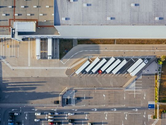 Nowoczesne centra dystrybucyjne jako serce sprawnej obsługi zamówień