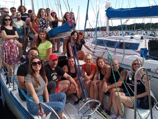 Obozy żeglarskie dla młodzieży - sposób na fajne wakacje