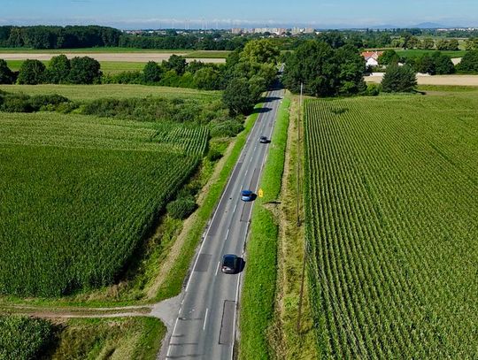 Odbudowa dróg DW396 i DW455 po powodzi. Ruszają strategiczne inwestycje w powiecie oławskim
