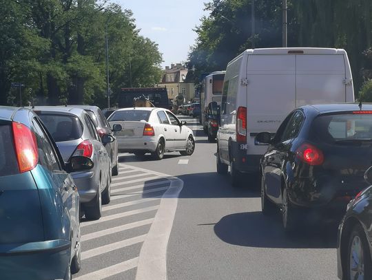 Oława. Co z wyłączeniem świateł drogowych w trakcie remontów ulic?