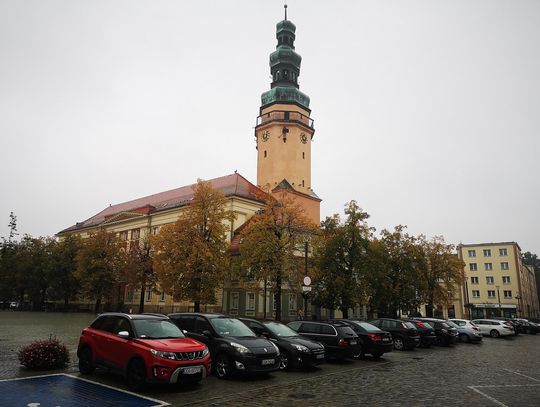 OŁAWA Jak w maju dyżurują radni