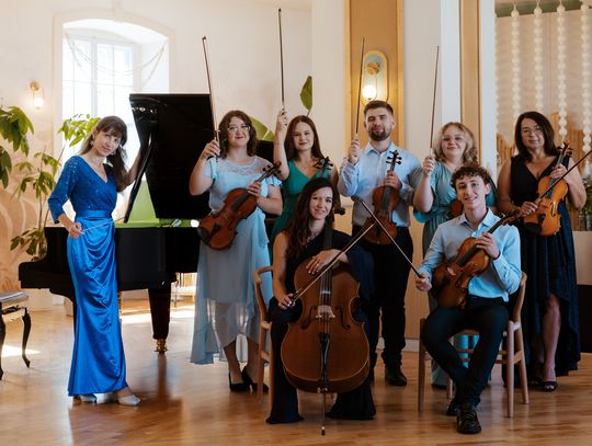 Urszula Janiszewska z zespołem