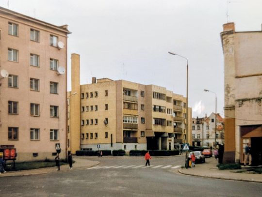 Oława pierwszej połowy lat 90. Tak to zapamiętaliście?
