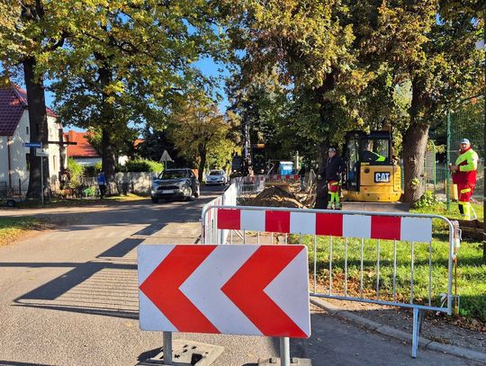 OŁAWA Ruszyła budowa chodnika