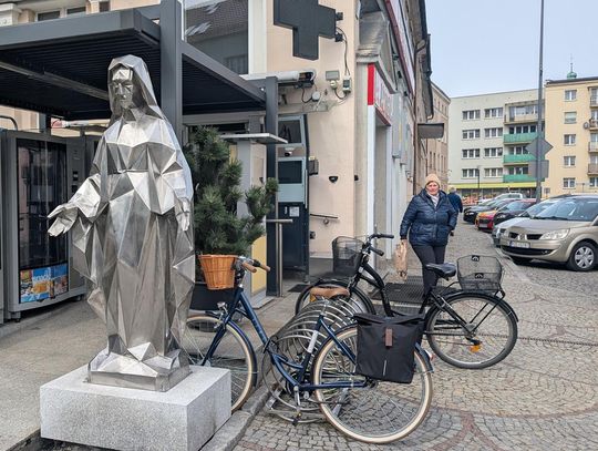 OŁAWA Za tą figurą kryje się niezwykła historia. To dar od klienta