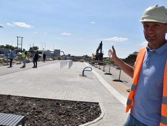 Pierwsi pasażerowie bez problemu dojdą i dojadą do stacji Oława Zachodnia