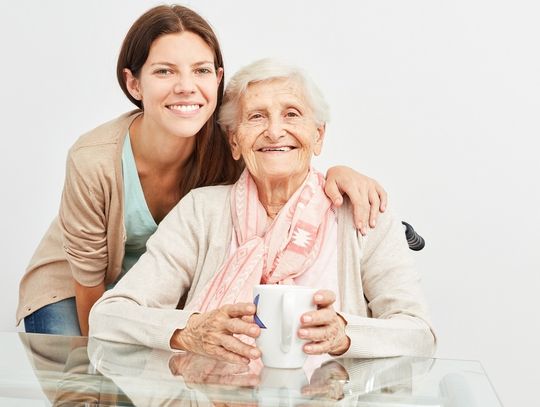 Opiekunka osób starszych coraz częściej poszukiwana!