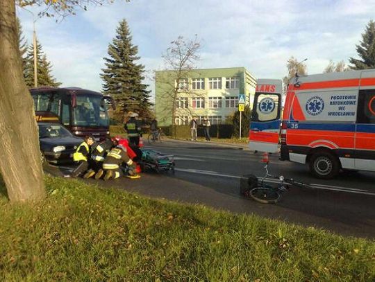 Oślepiło ją słońce. Potrąciła na pasach