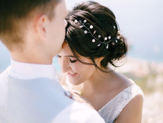 "Perfekcyjna Fryzura na Ślub" - Najlepszy Wybór dla Przyszłych Państwa Młodych!