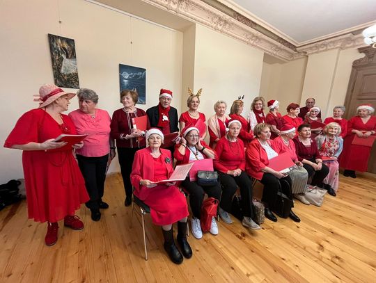 Piękny wieczór i symboliczny gest