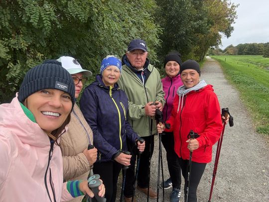 To były pierwsze zajęcia nordic walking dla seniorów!