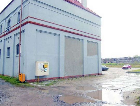 Po błocie do mieszkań TBS