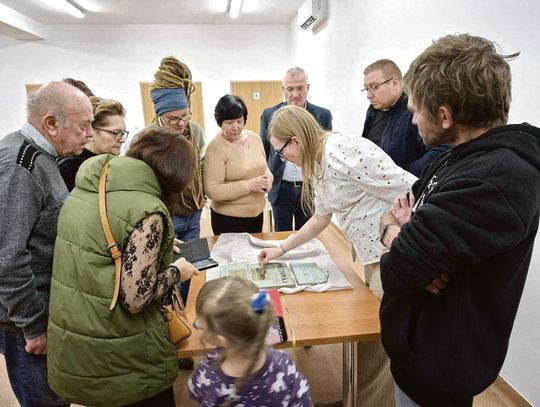 Pocztówka, która wróciła... na tablicę pamiątkową Pocztówka, która wróciła... na tablicę pamiątkową