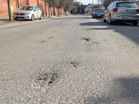 Podpisano umowę z firmą, która zajmie się remontem dróg po zimie