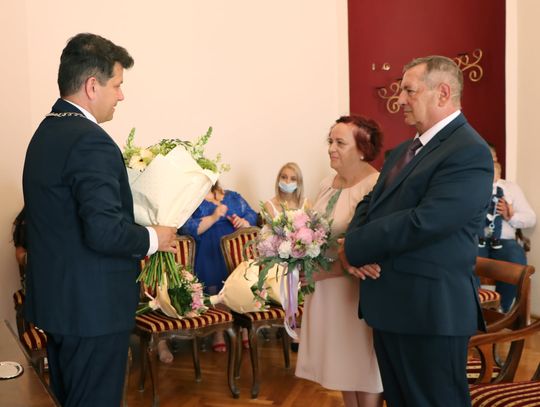 Podwójne święto, czyli burmistrz udzielił ślubów